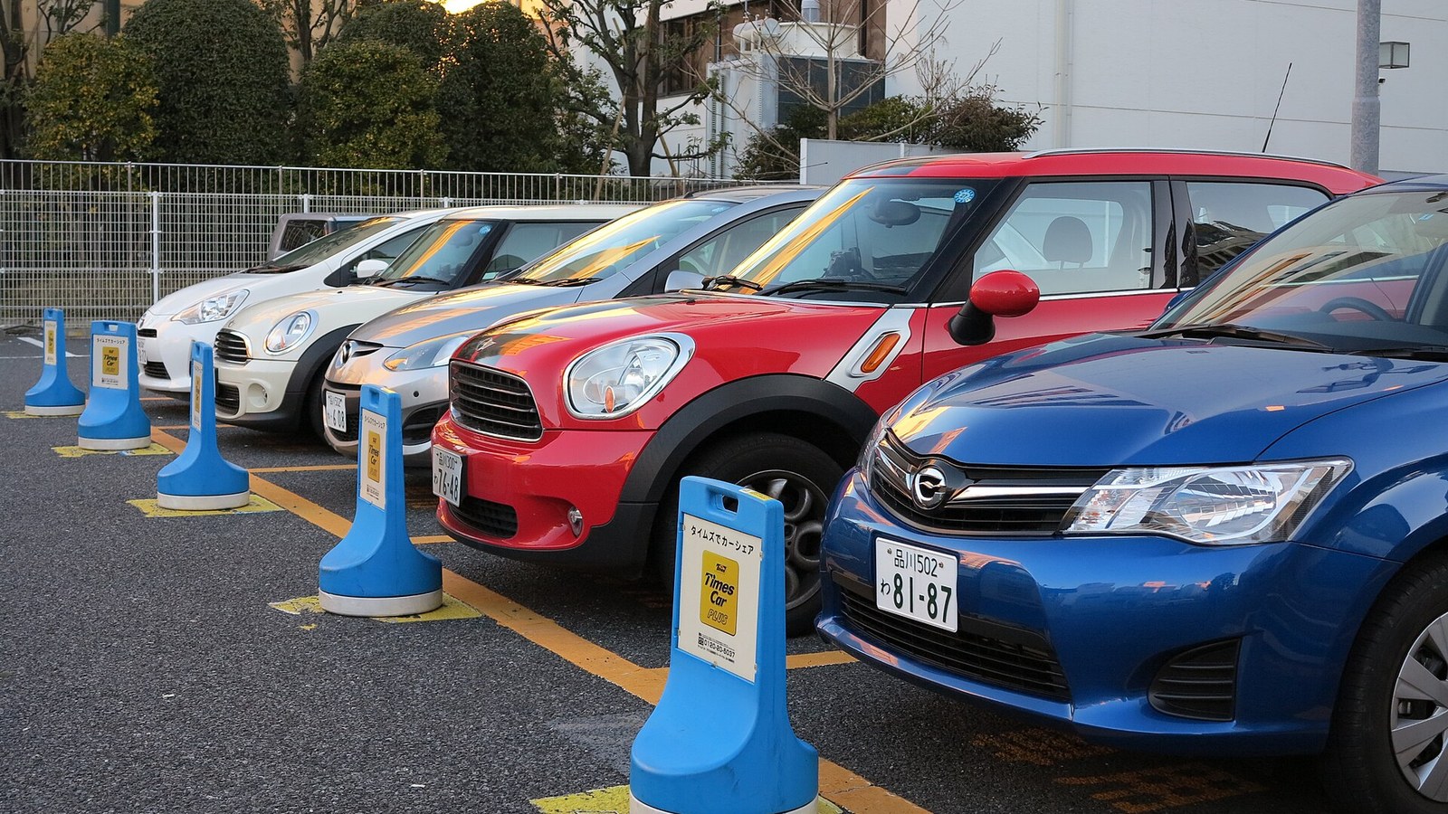 あなたの免許証、10万円で売りますか？