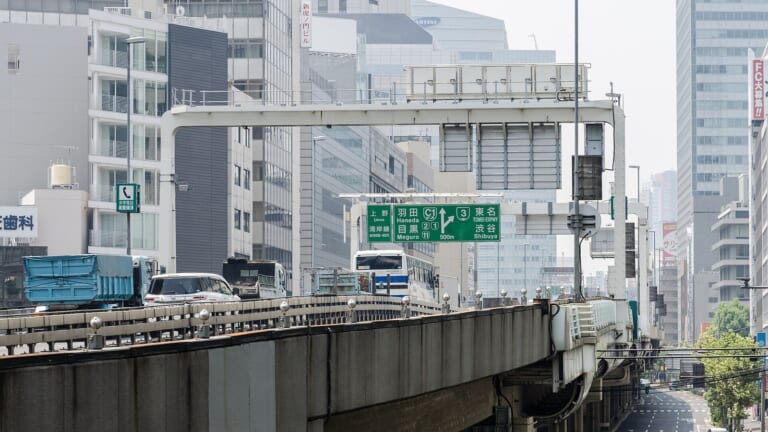 スピード違反、何キロ超えたら反則金で済まない？