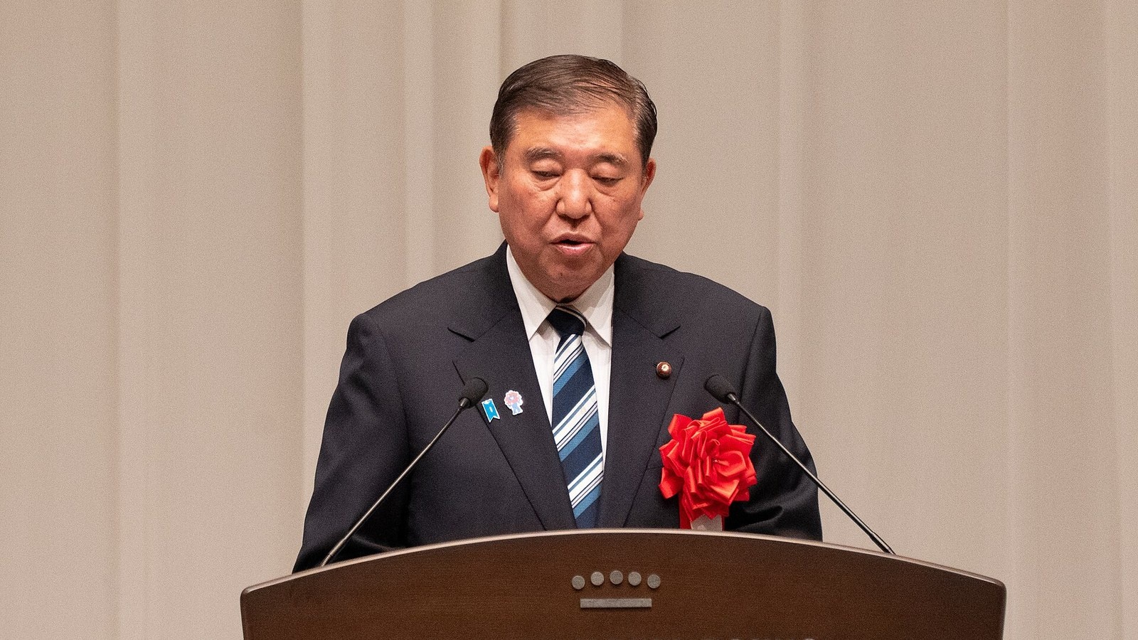 元首相「子どもが考えたって分かる話」 裏が取れたのは、ここまで