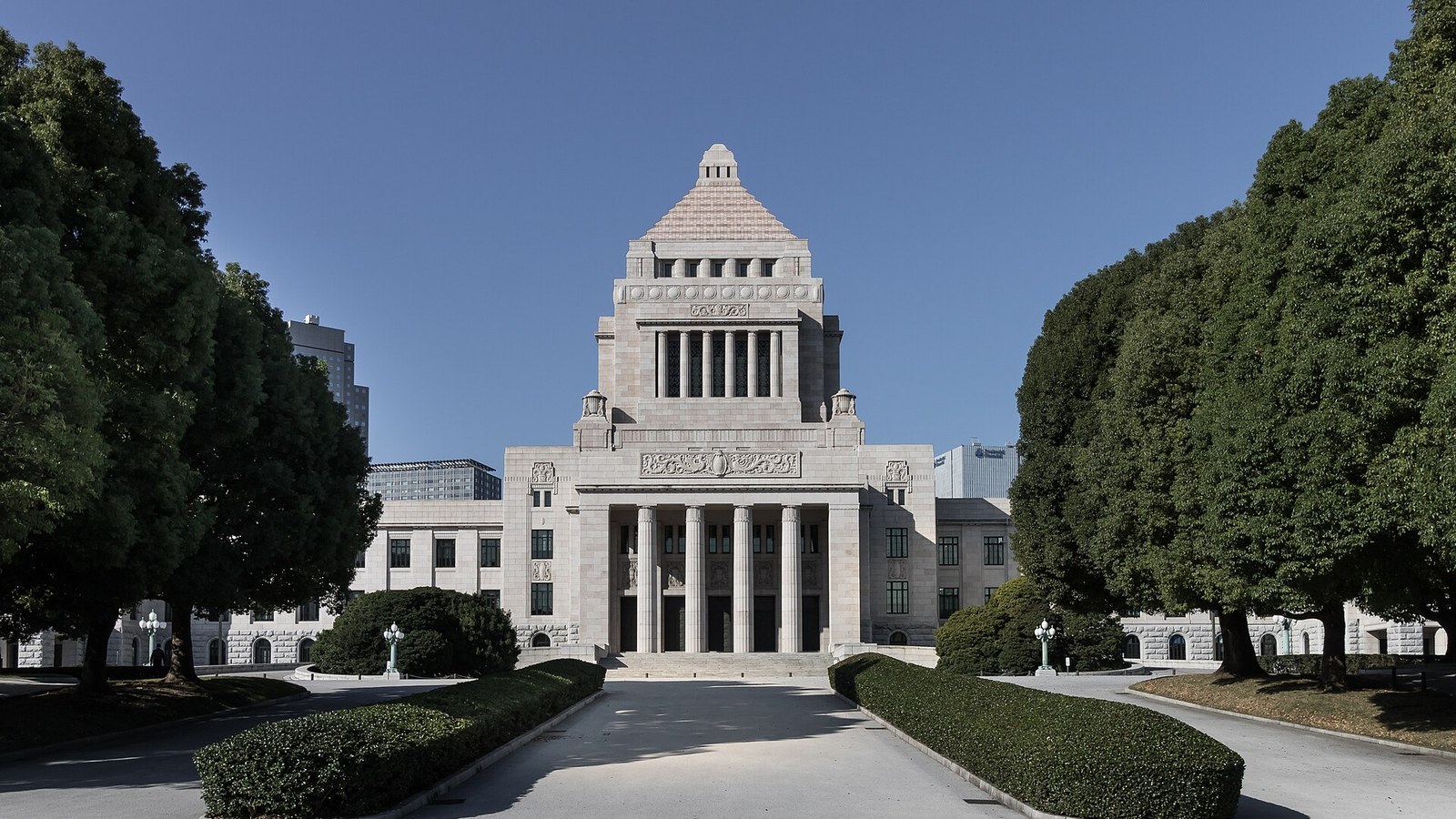 国の借り入れは本当に30兆円未満か 補正予算を足すと2025年度は約40兆円